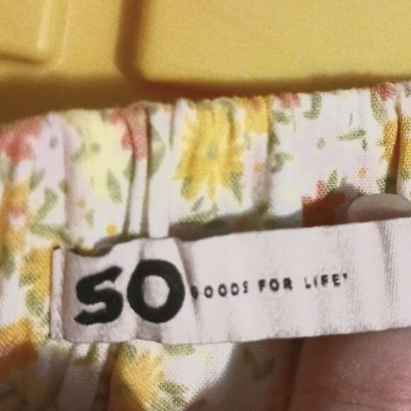 NEW High Rise Ruffle Tiered Short 2.5" Yellow Multi Floral Size S - Picture 7 of 8